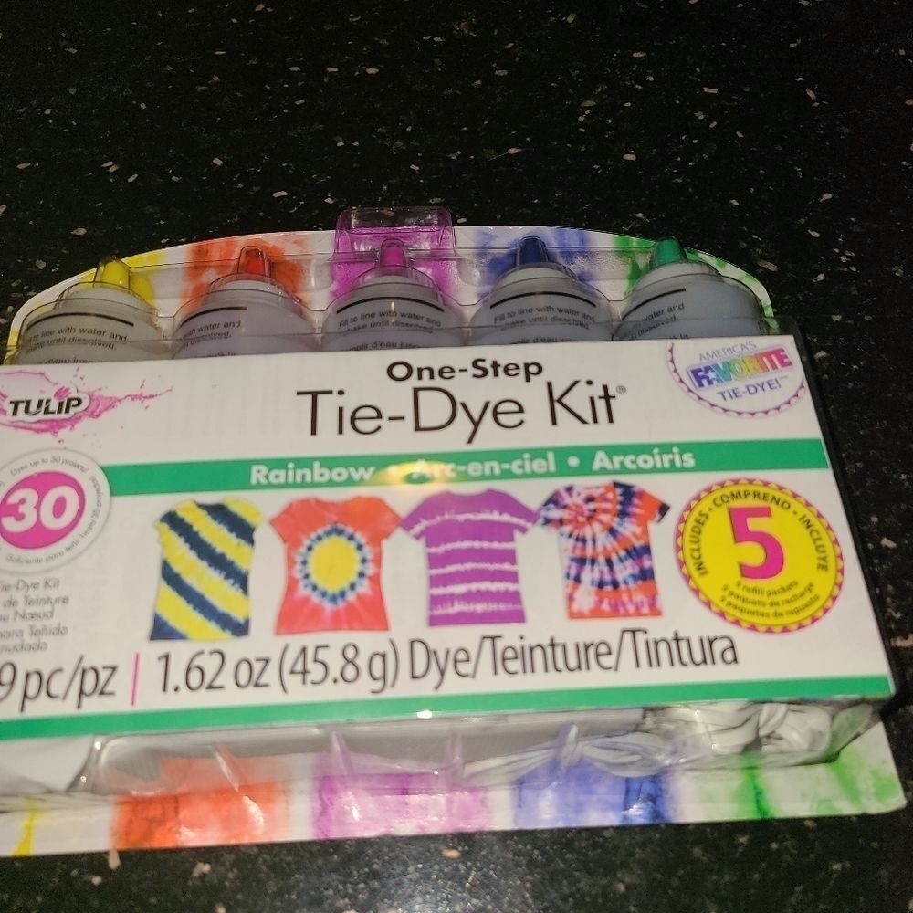 Tulip One step Tie Dye kit.